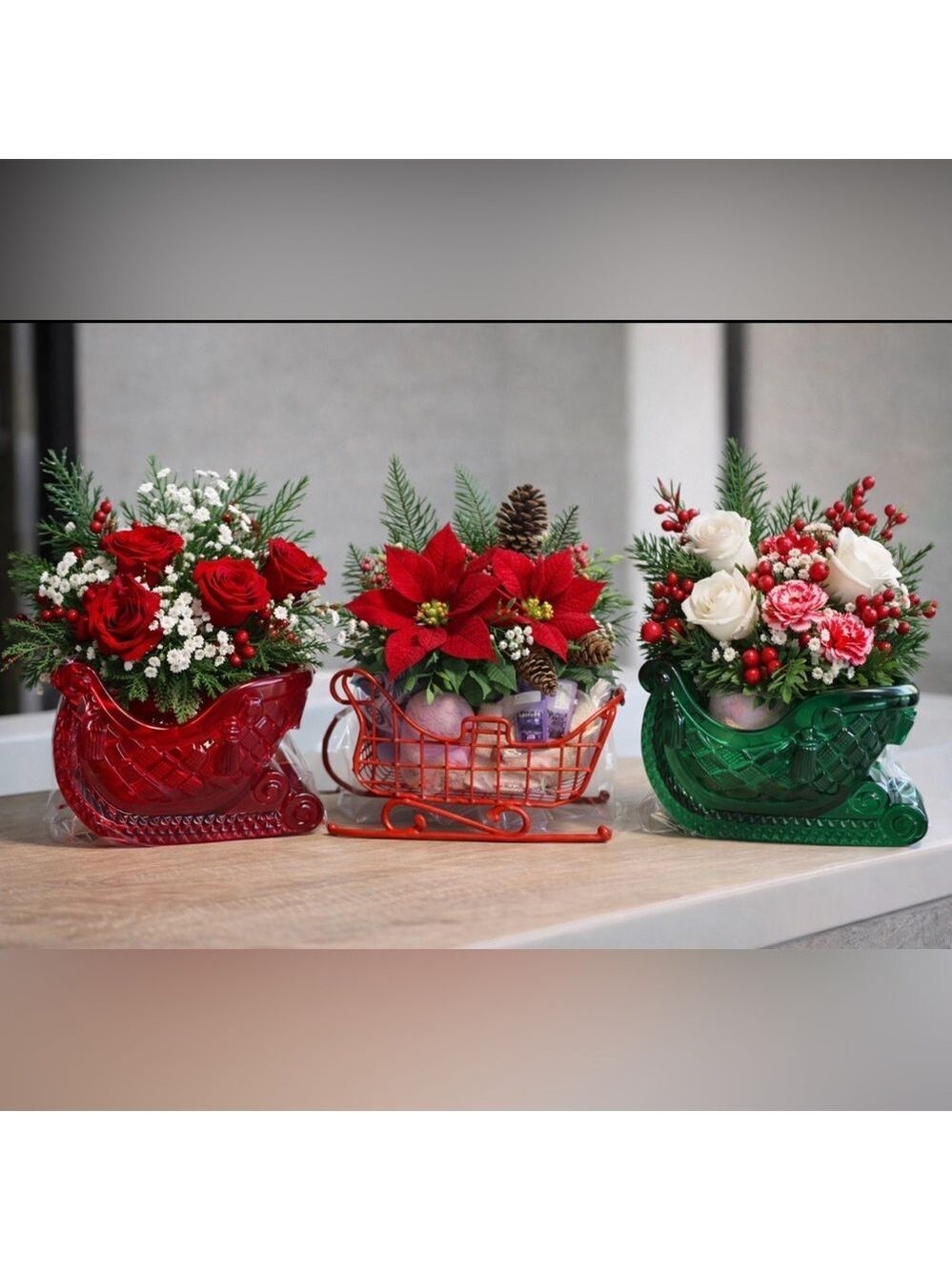 SET OF 3 SANTA SLEIGH CHRISTMAS CANDY DISH COOKIE HOLDER HOLIDAY TABLE DECOR